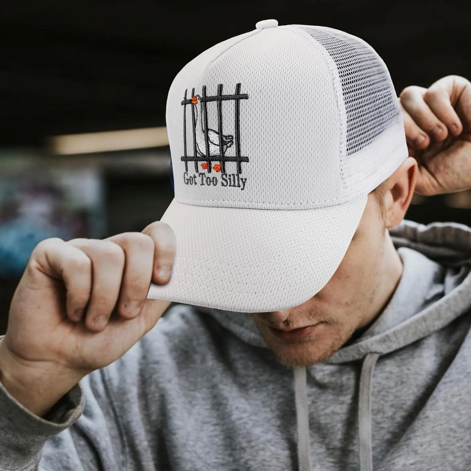 Unisex Trucker Adjustable Mesh Baseball Cap Dad Hat for Men Women Breathable Mesh Side with Stainless Steel Cap Buckle